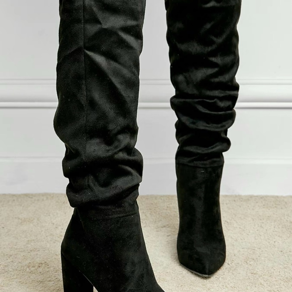 Elegant Black Women's Boots size 39